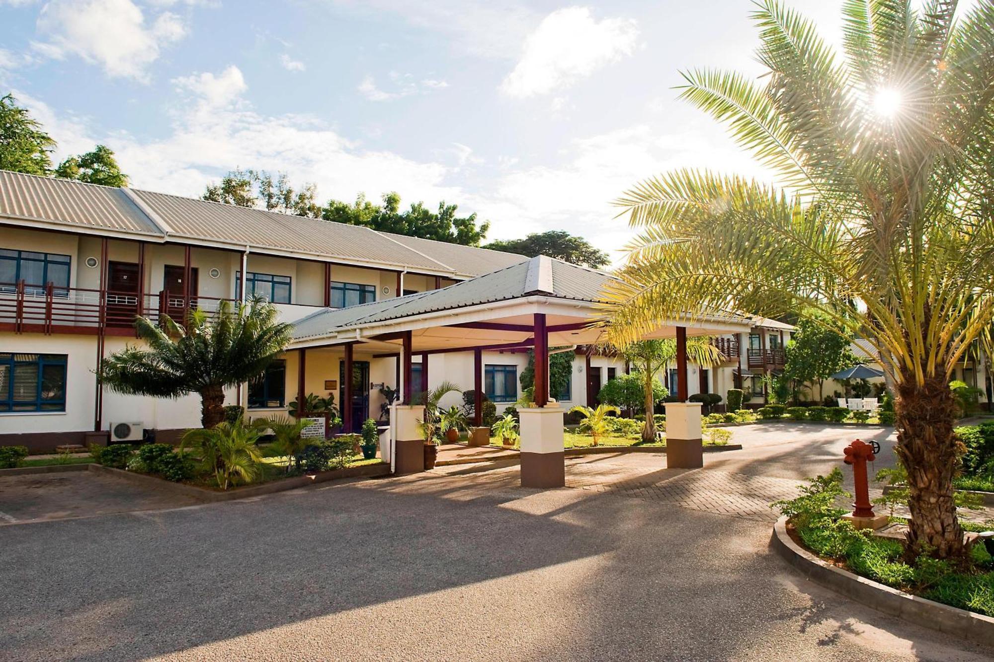 Protea Hotel By Marriott Dar Es Salaam Oyster Bay Exterior photo